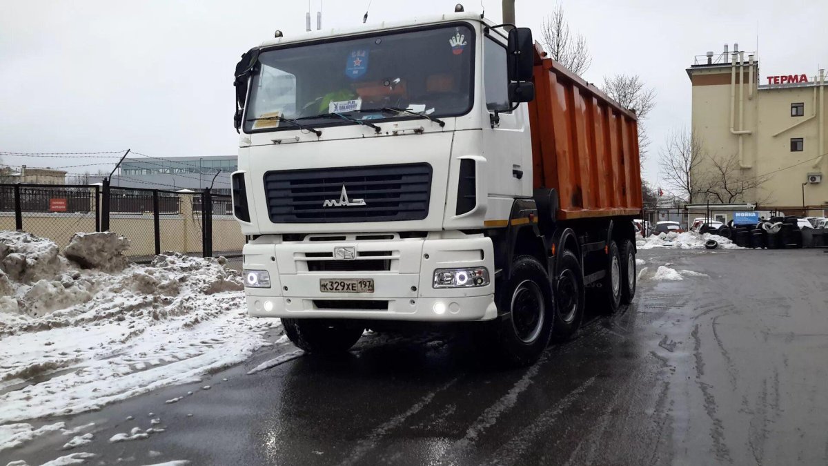 МАЗ 4 осный