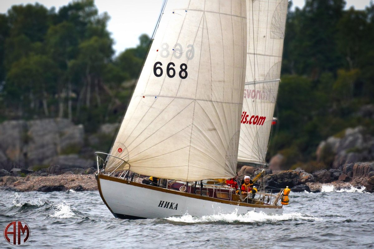 Яхта парусная Крейсерная л6