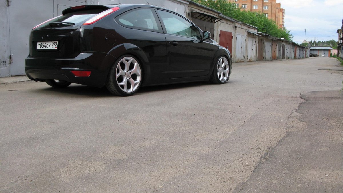 Ford Focus 2 на 17 дисках