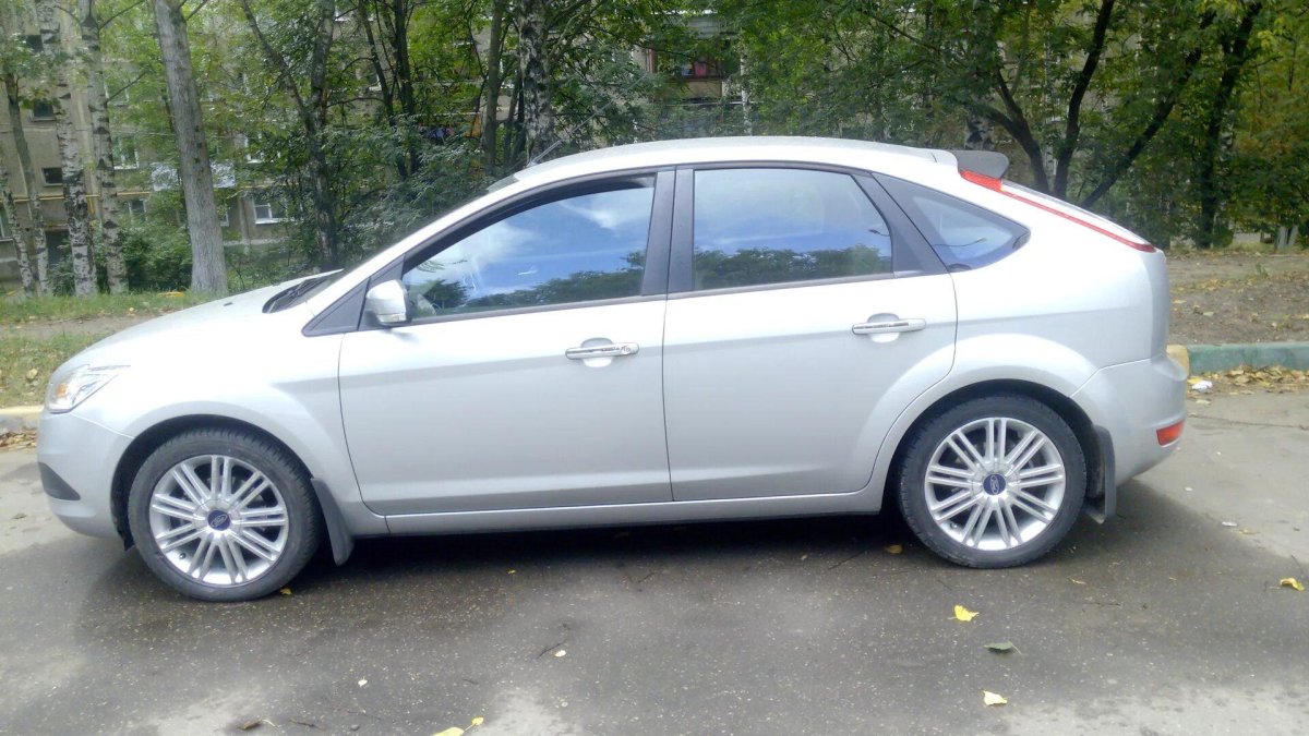 Ford Focus 2 хэтчбек r17