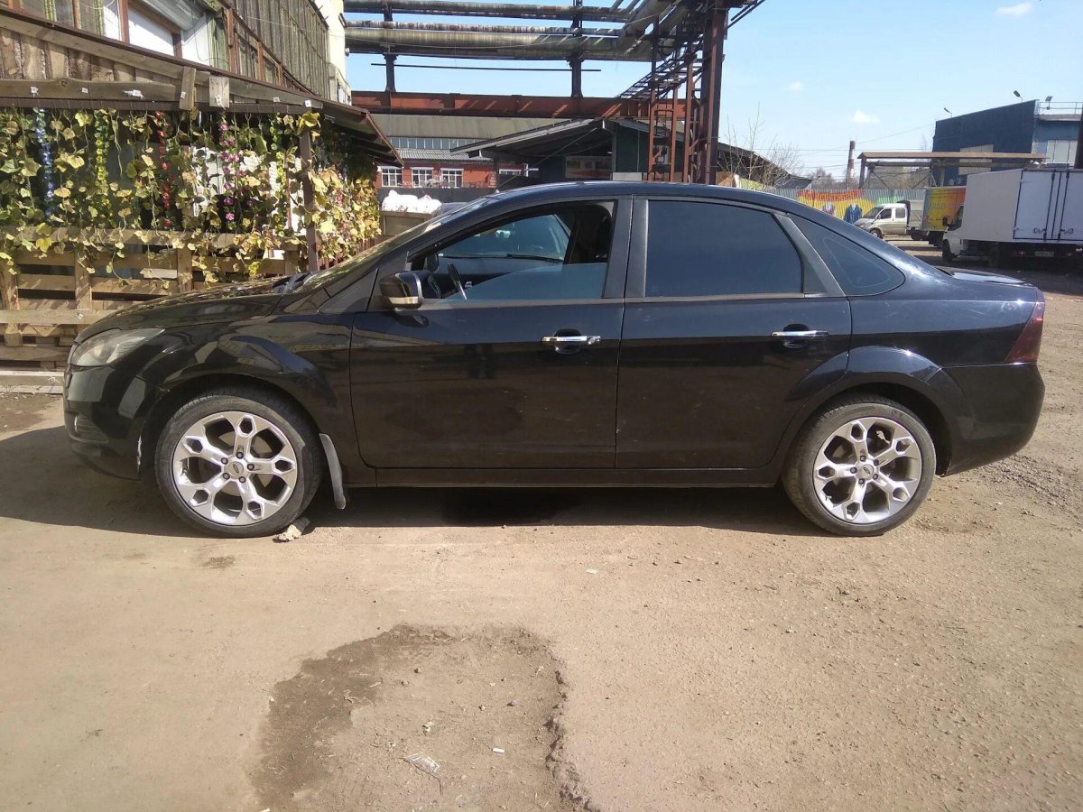 Ford Focus 2 215/50/17