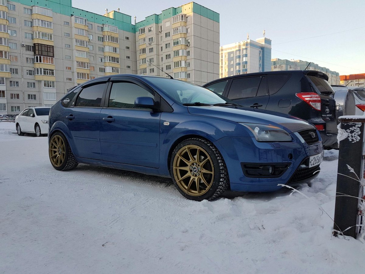 Ford Focus 2 хэтчбек r17