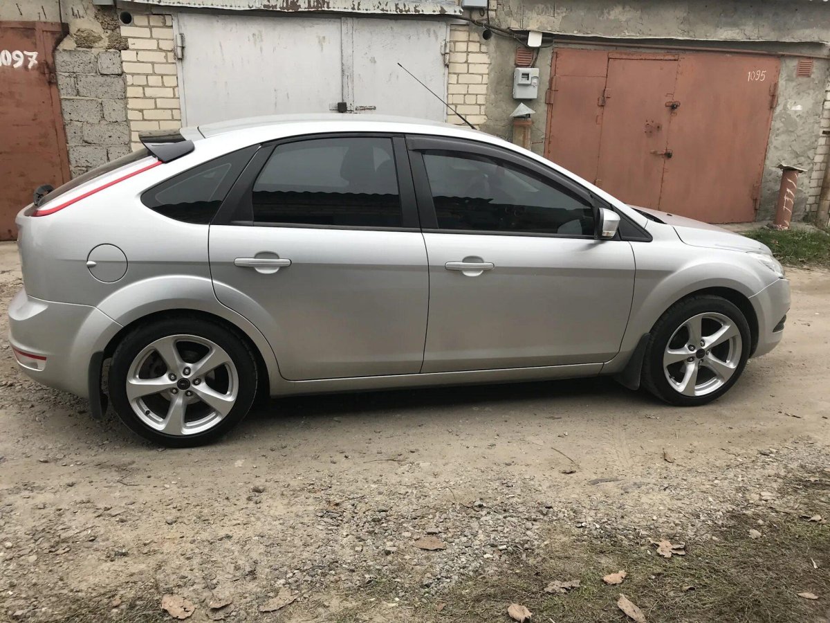 Ford Focus r16