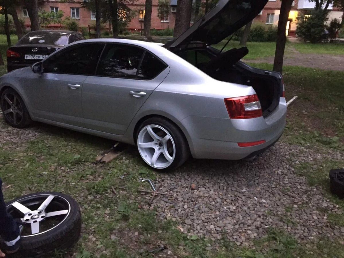 Октавия а5 р17