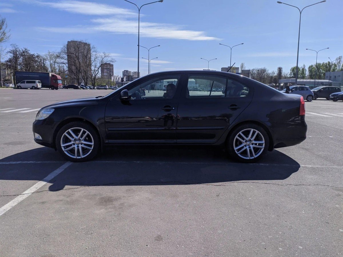 Шкода Октавия а5 r17