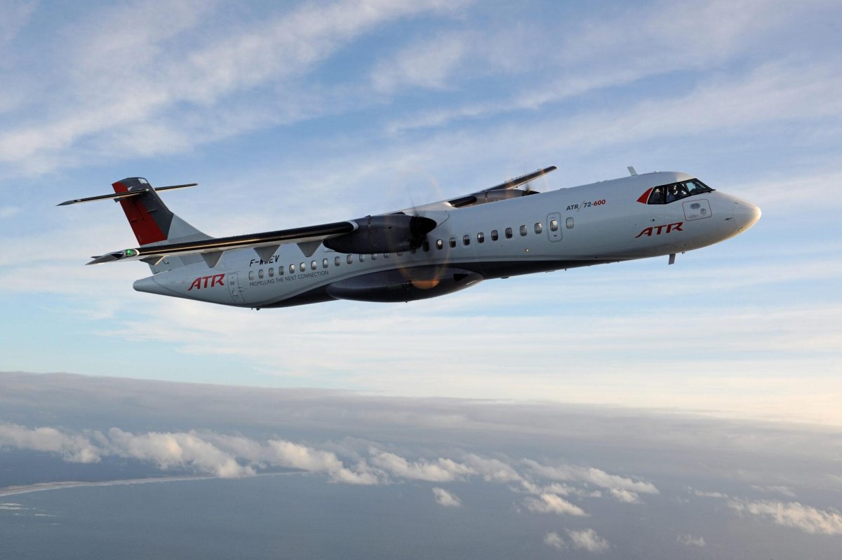 ATR 72 самолет