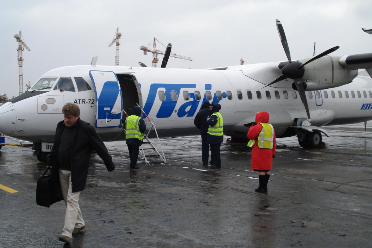 ATR 72 самолет UTAIR