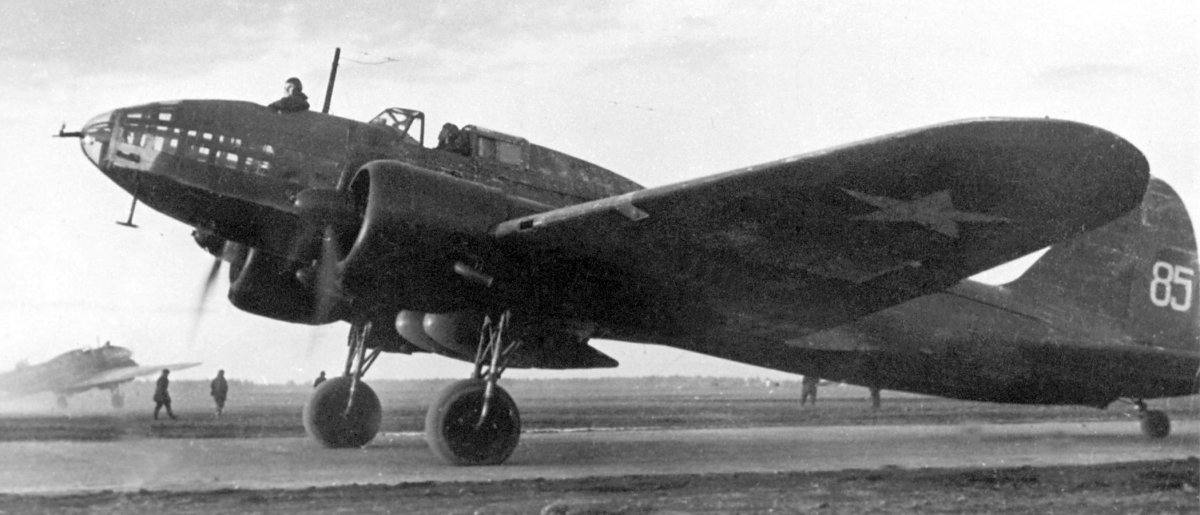 Ил-4 бомбардировщик