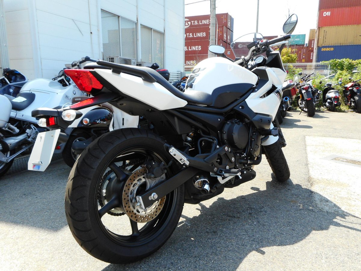 Мотоцикл Yamaha xj6 diversion