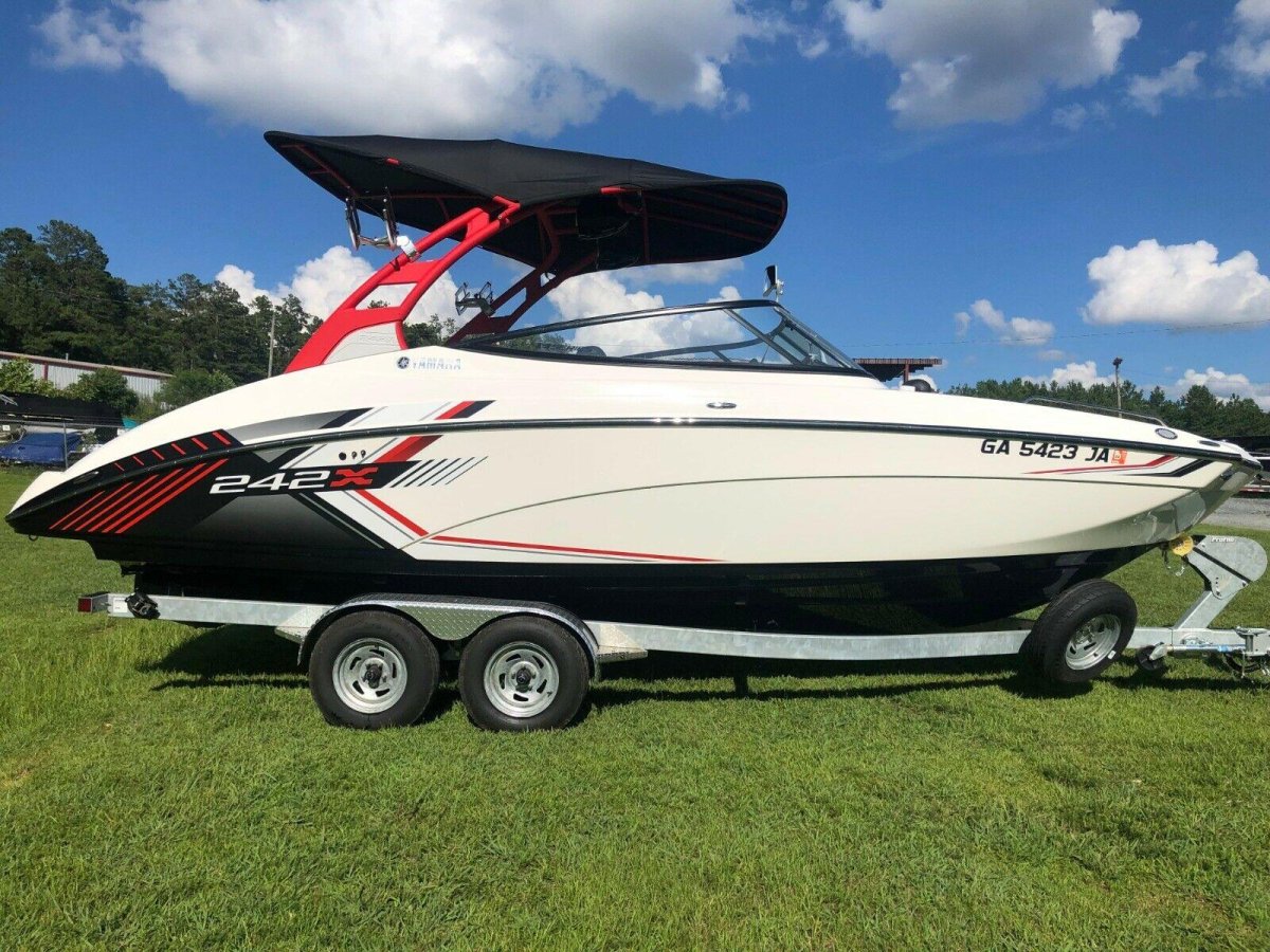 Yamaha 242 Limited s