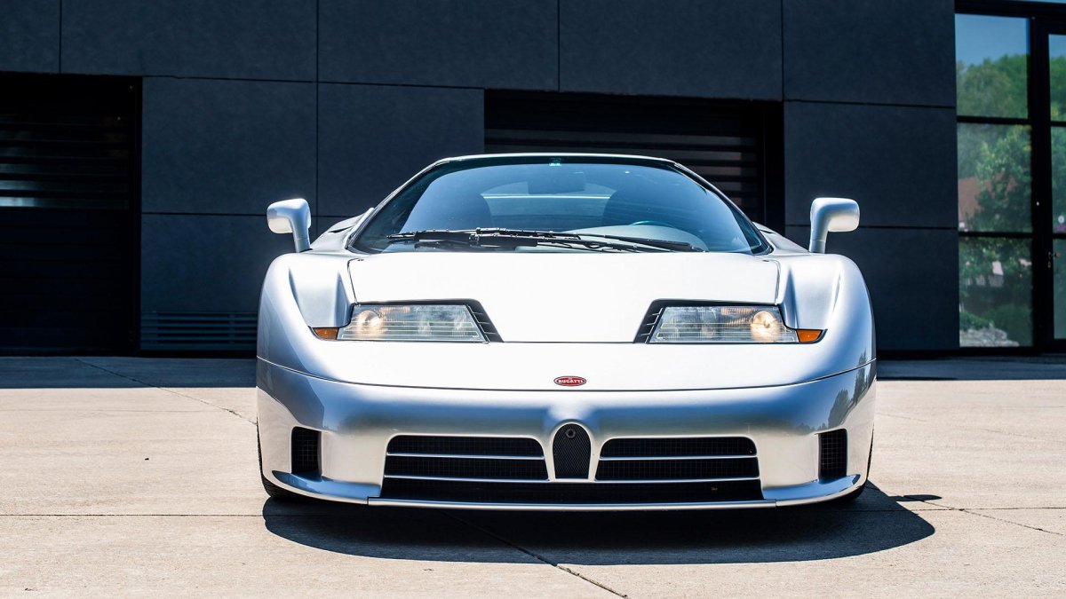 Бугатти Centodieci