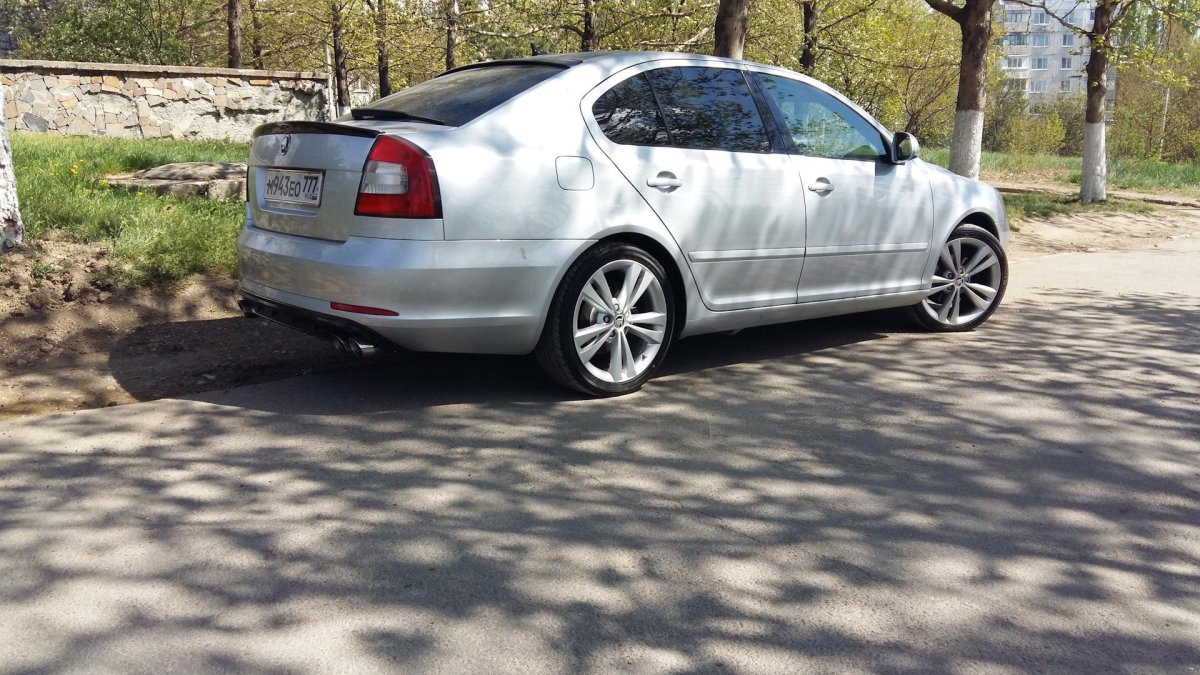 Октавия а5 диски r17