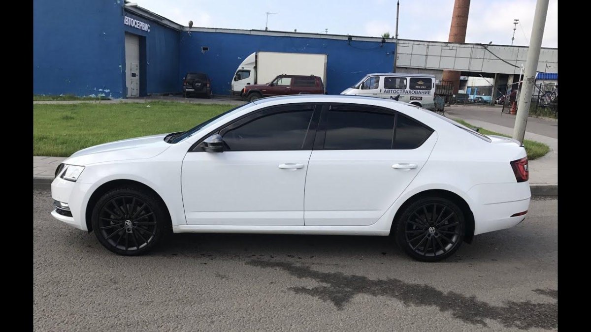 Skoda Octavia a7 белое литье