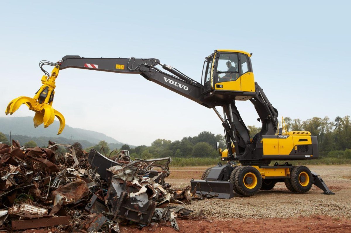 Volvo Excavator 470