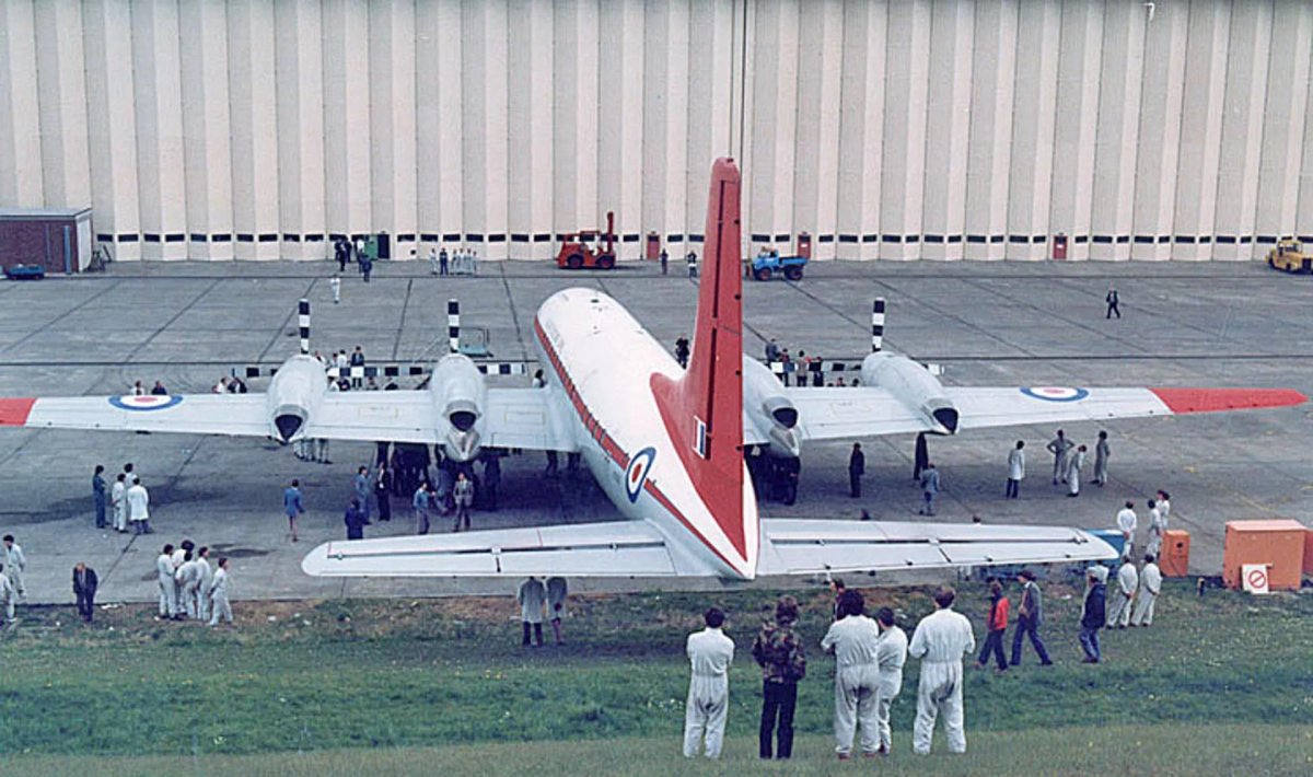 Бристоль Британия самолет