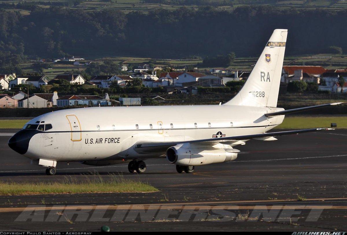 Ur-so самолет