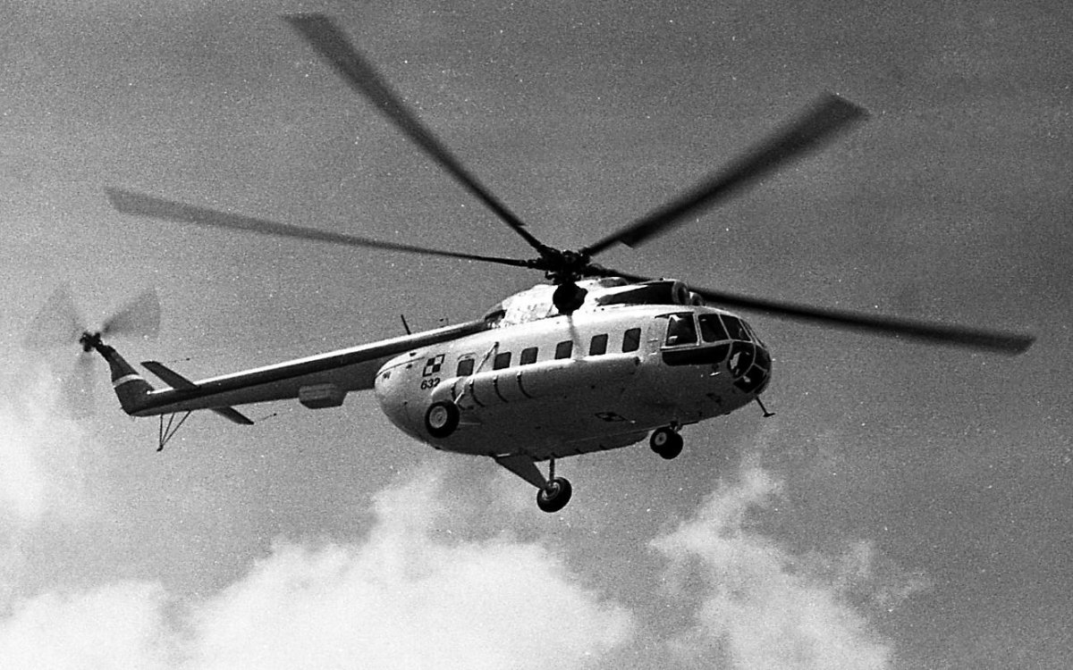 Ми-8 вертолёт