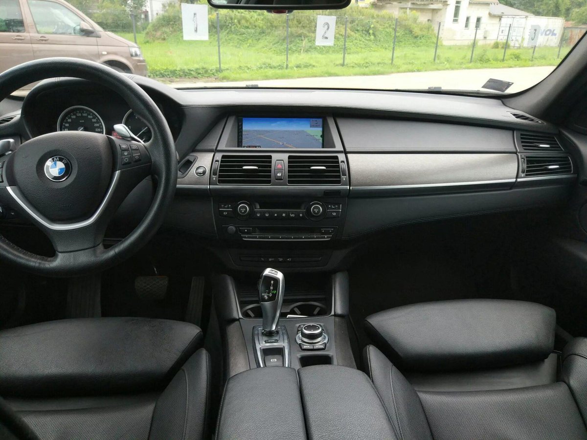 BMW x5 2008 салон