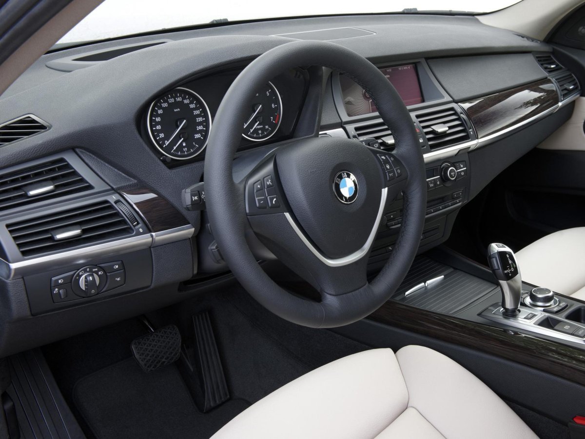BMW x5 2011 салон