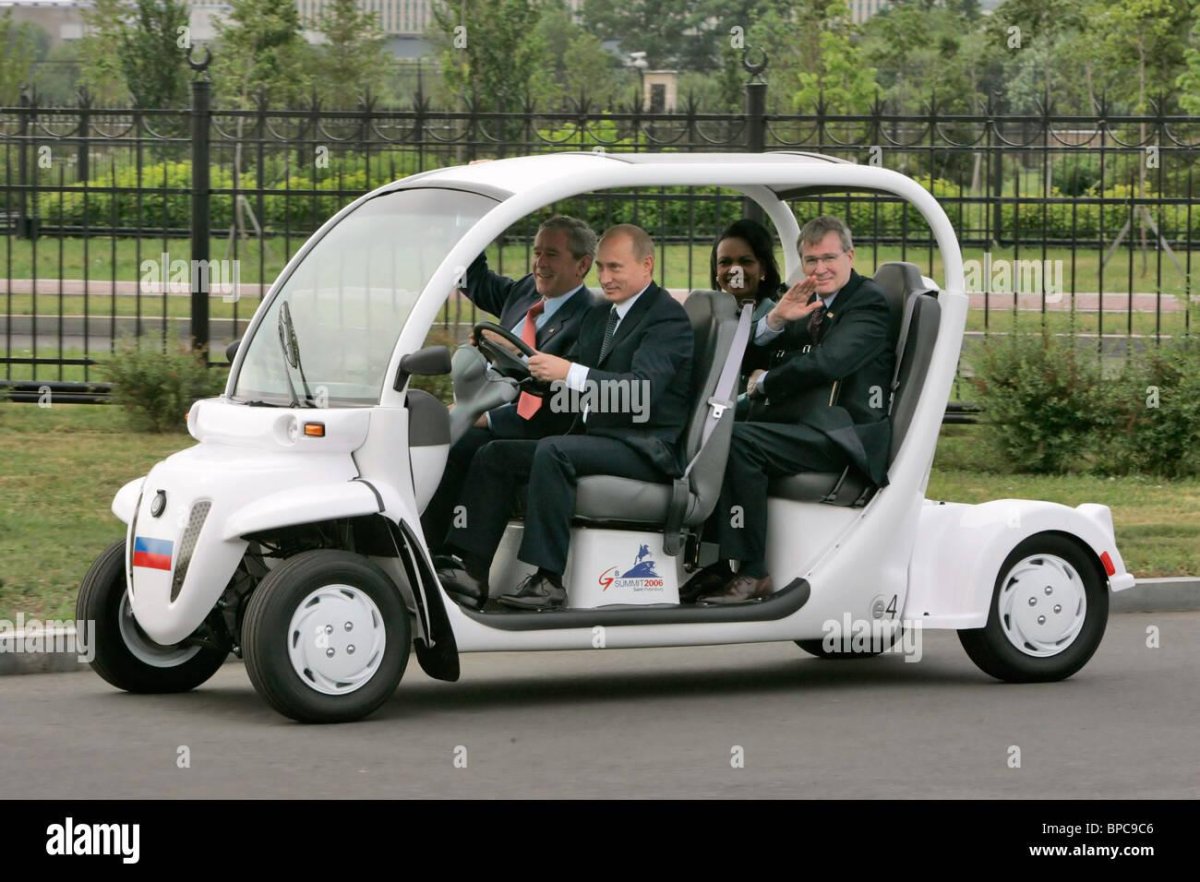 Электромобиль Gem e4