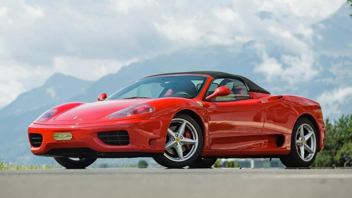 Феррари Спайдер