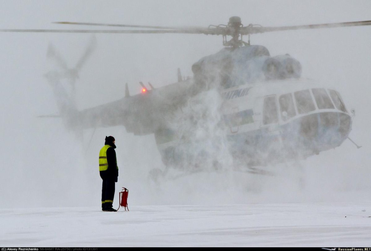 Вертолет ми8 Воркута