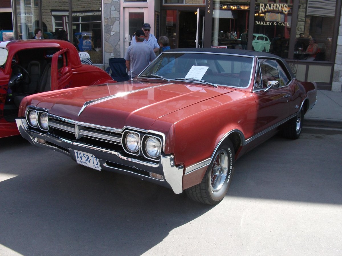 Oldsmobile Cutlass 1966