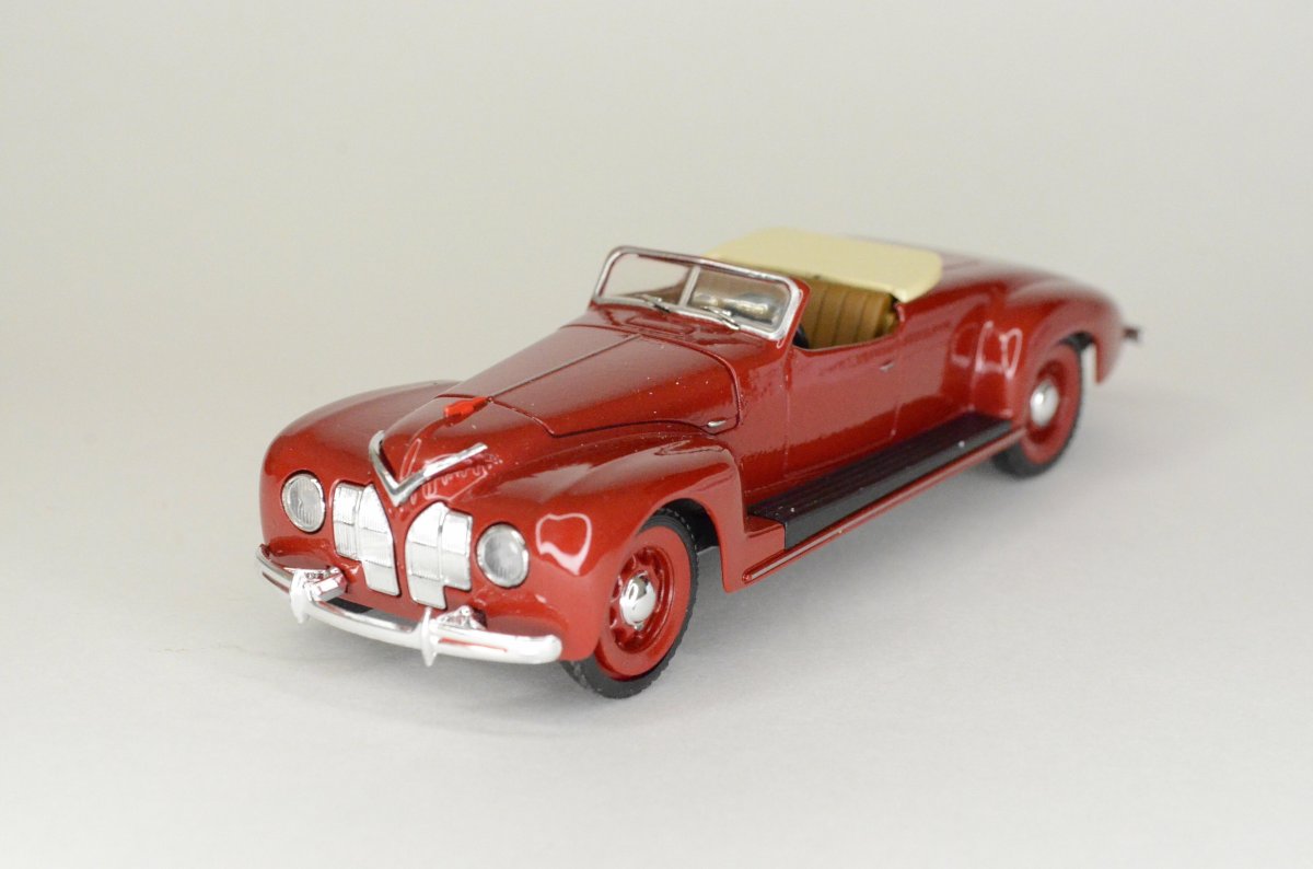 ЗИС 101 спорт красный