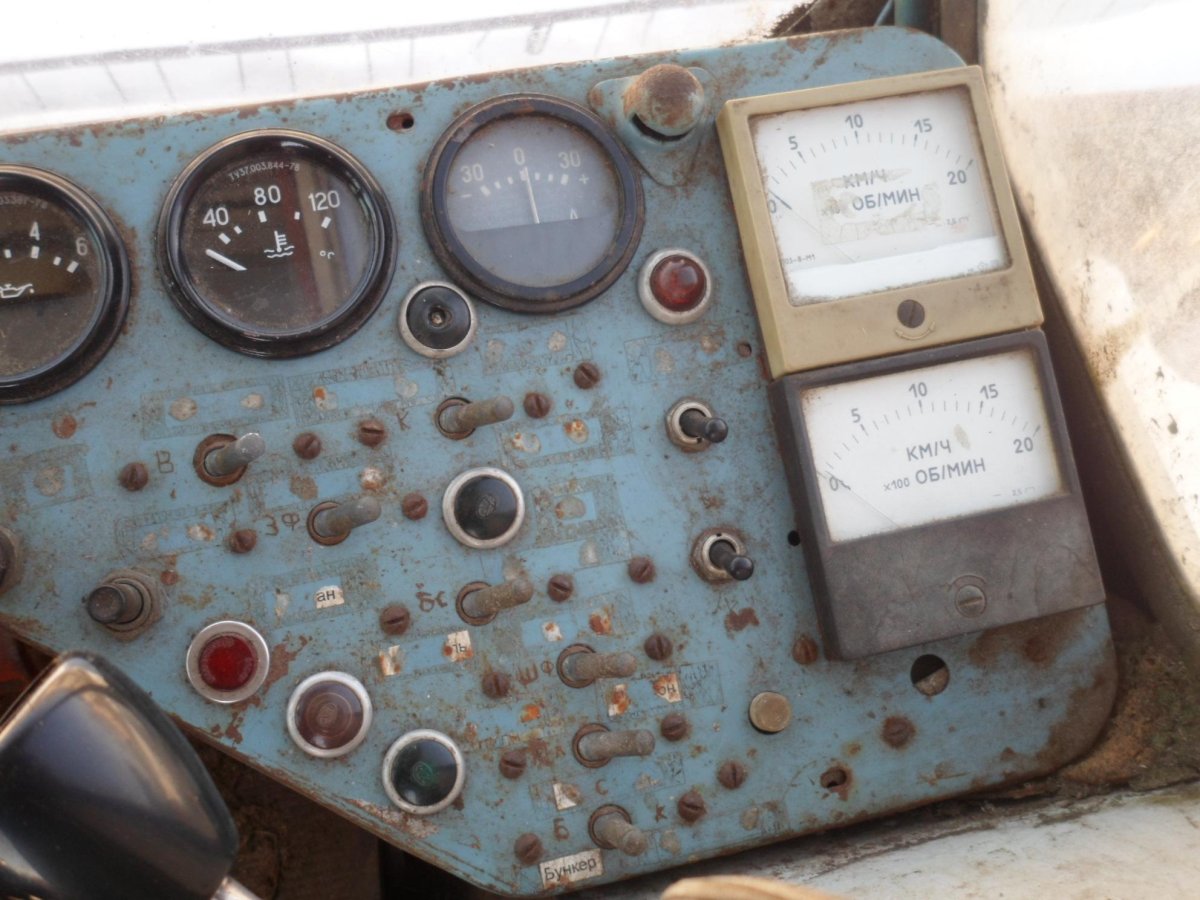 Нива СК 5 панель приборов