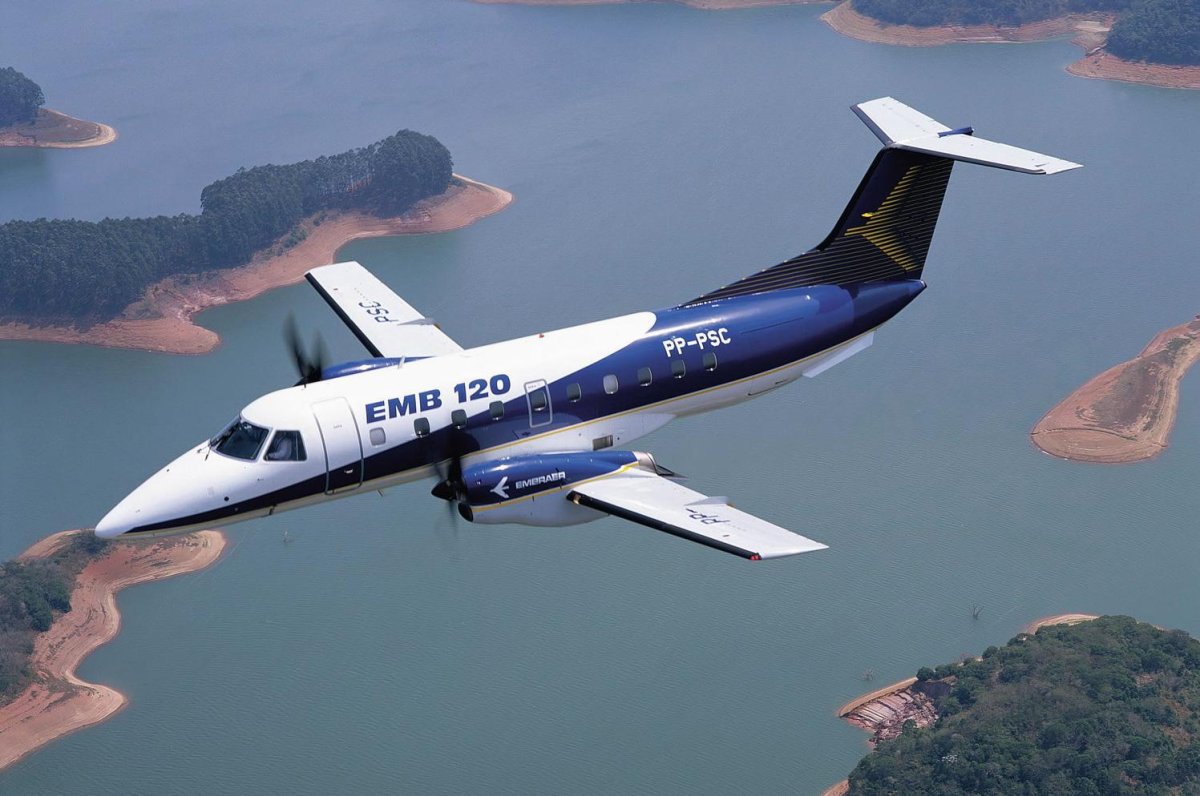 Самолет Эмбраер 120