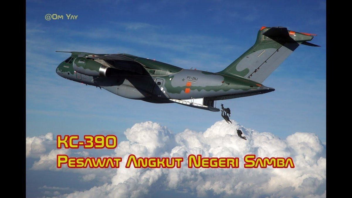 Военно-транспортный самолёт Embraer c-390 Millennium.