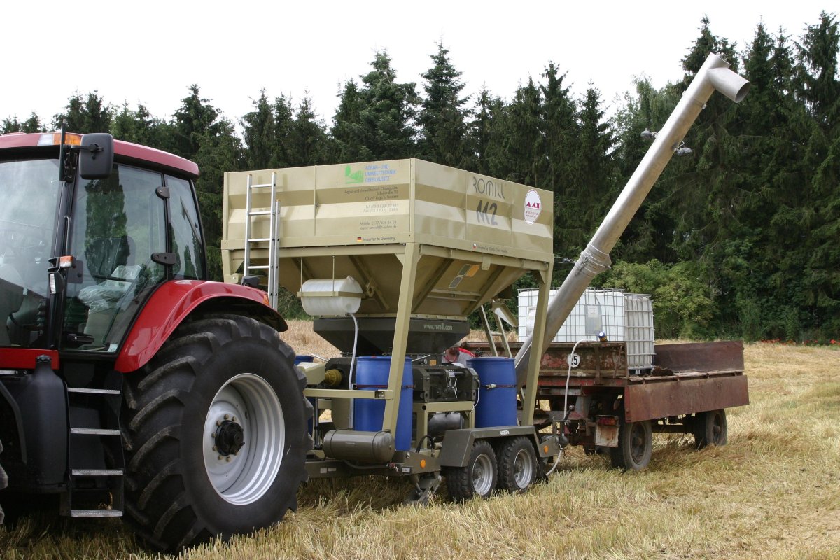 Плющилка влажного зерна ПЗ-30