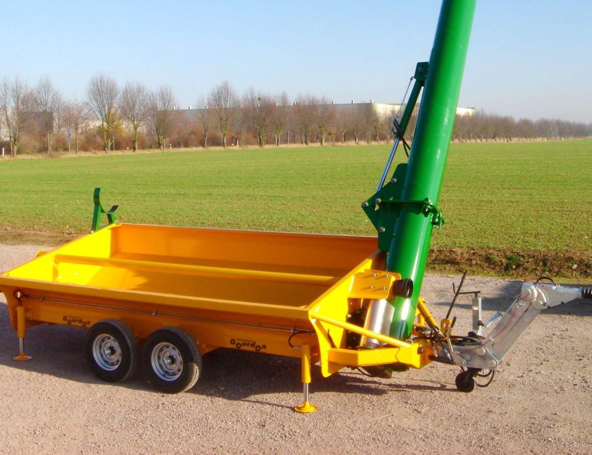 Перегрузчик зерна шнековый