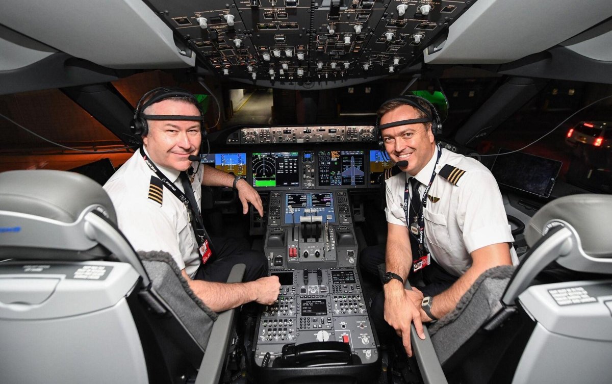 Пилот самолета