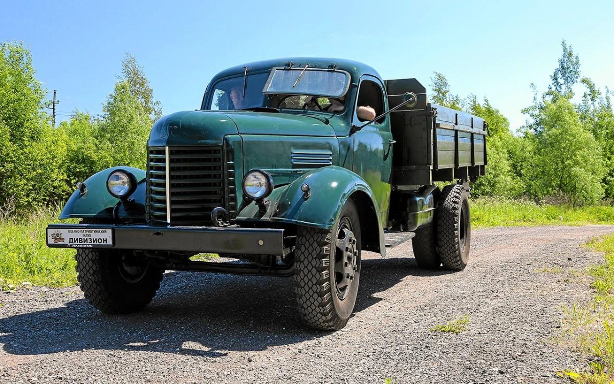 Грузовик ЗИС 150