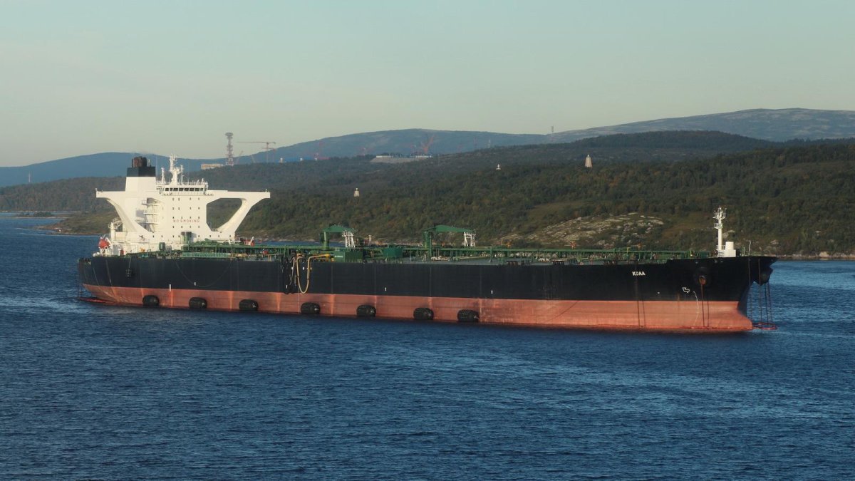 Танкер кола Мурманск