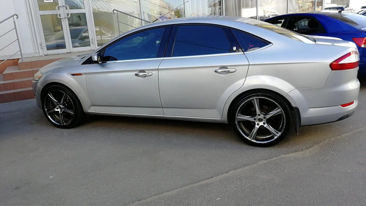 Ford Mondeo 4 r20