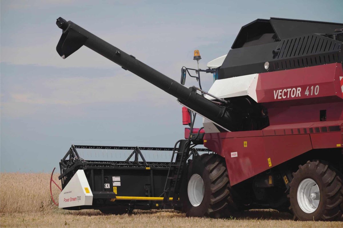 Зерноуборочные комбайны vector 410
