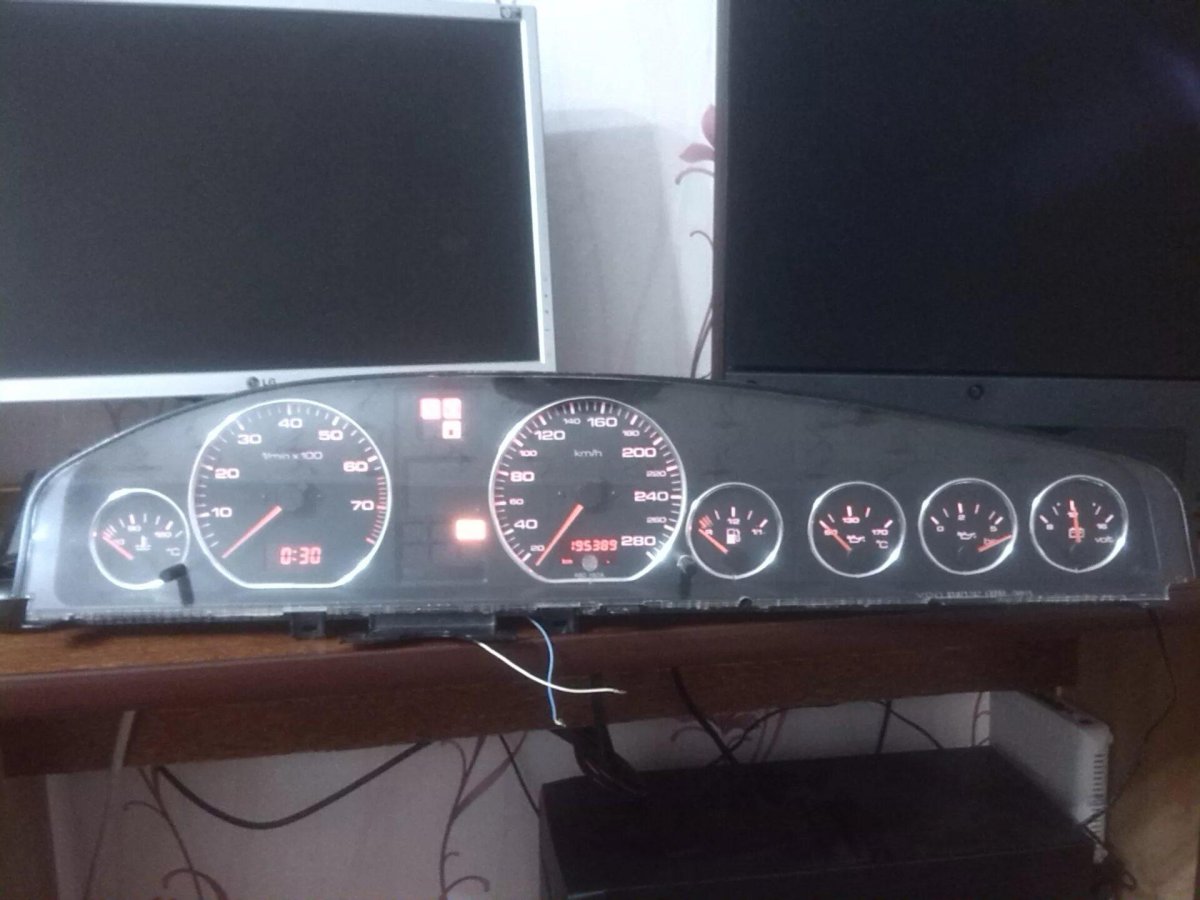 Ауди 100 с3 полная приборная панель