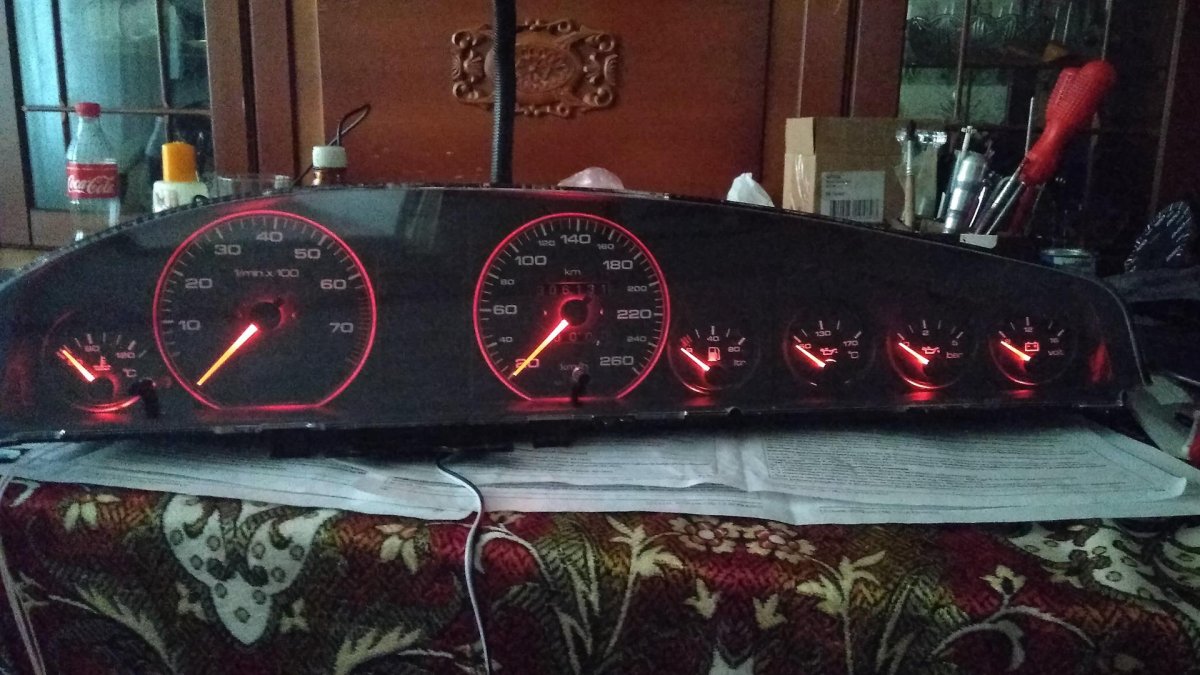 Лампочки в приборную панель Ауди 100 с4