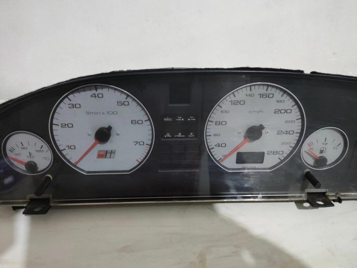 Приборная пвнель Пуди 100s4