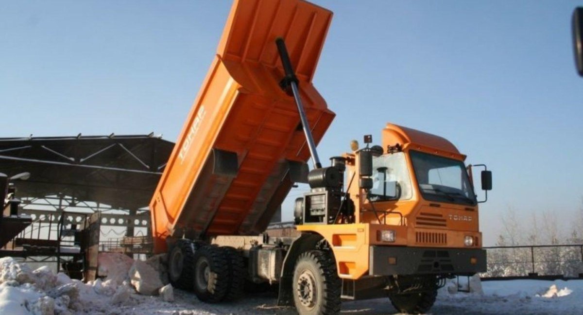 Карьерный грузовик Тонар