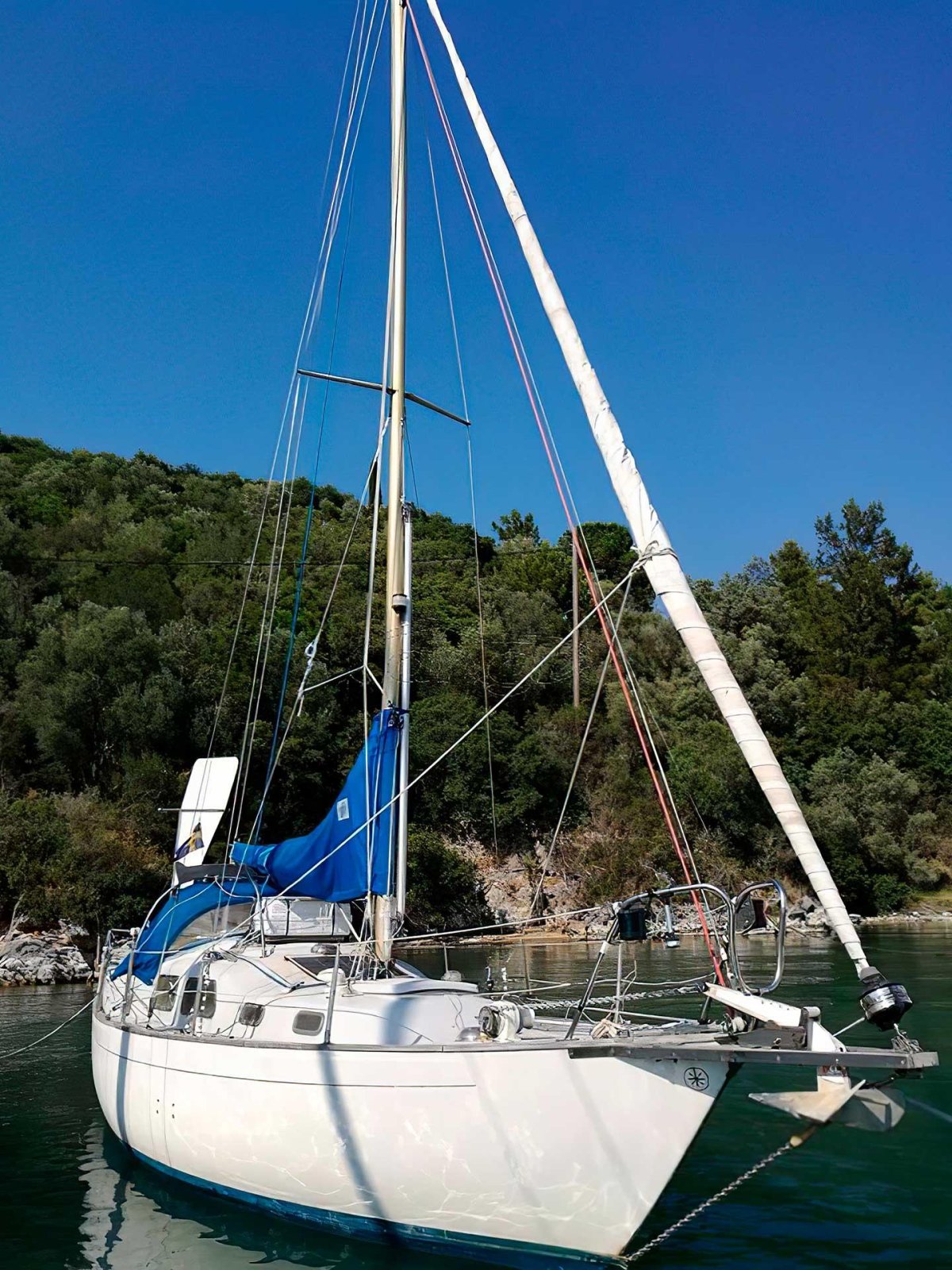 Амиго 27 парусная яхта