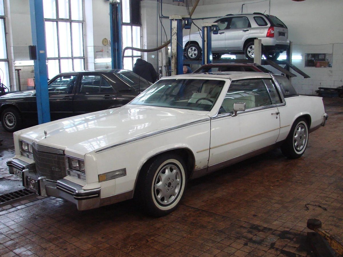 Cadillac Eldorado 9
