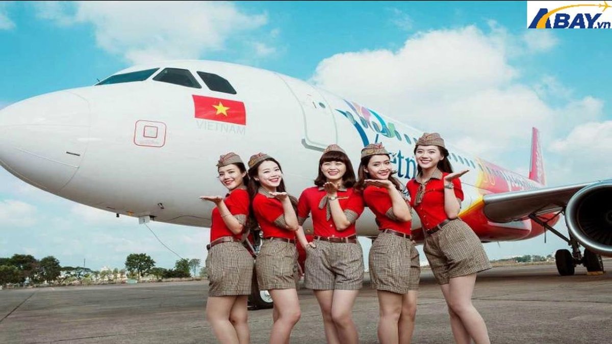 Вьетнам Эрлайнз стюардессы