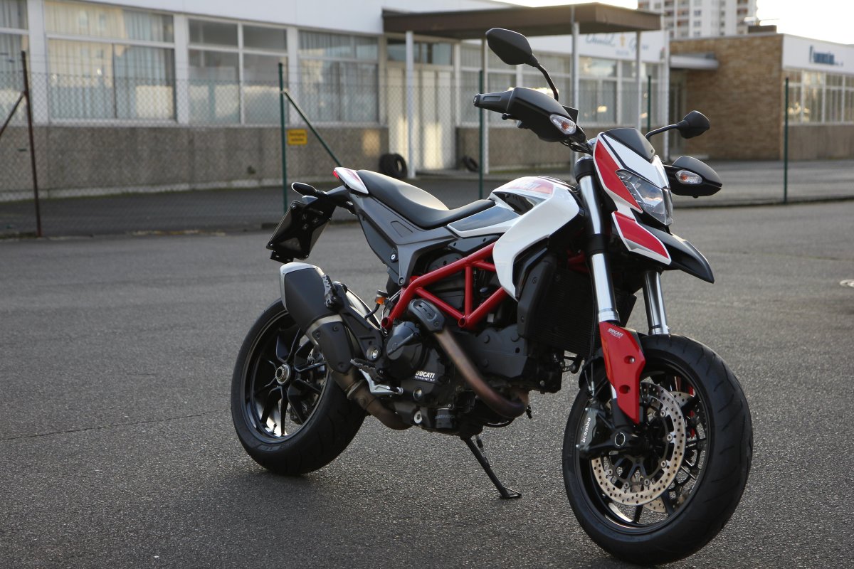 Aprilia Hypermotard