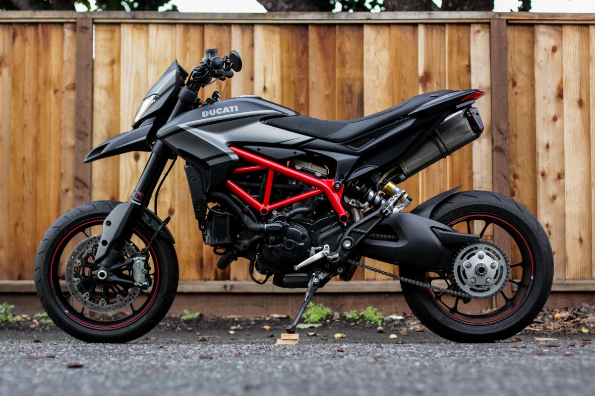 Ducati Hypermotard 950