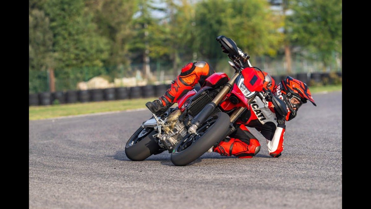 Ducati Hypermotard 698 mono