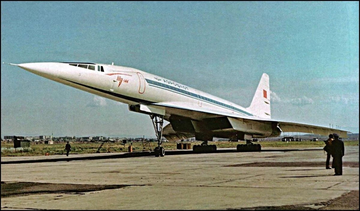 Ту-144 пассажирский самолёт