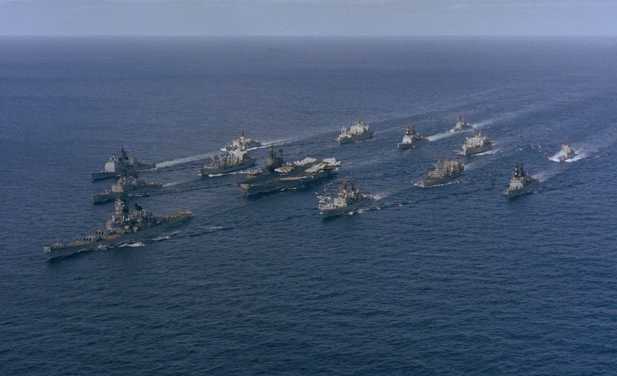 Авианосная ударная группа ВМС США